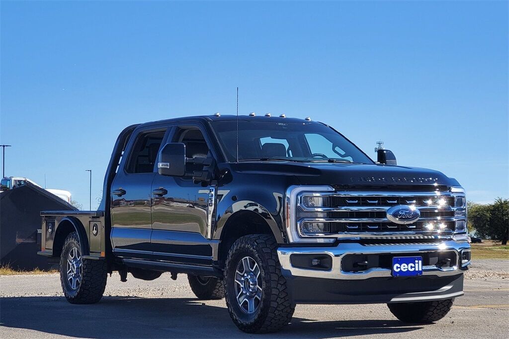 2025 Ford F-350SD Lariat