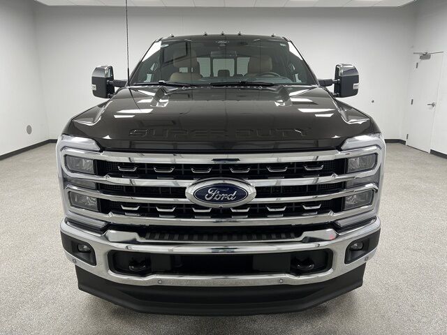 2025 Ford F-350SD Lariat
