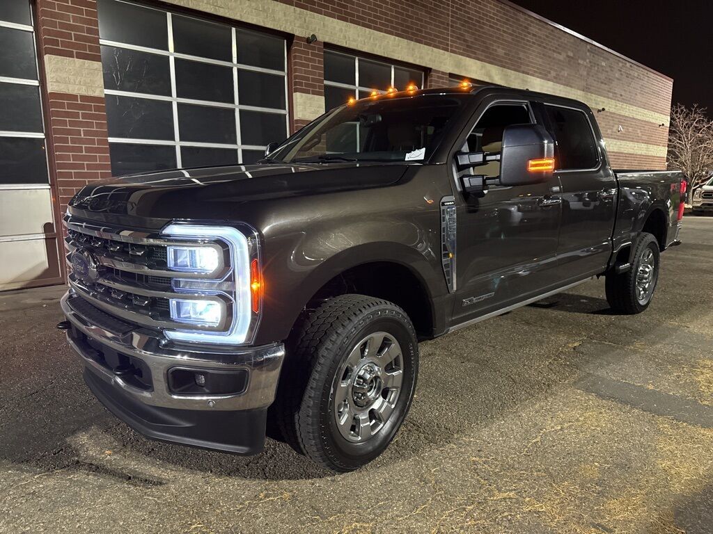2025 Ford F-350SD Lariat