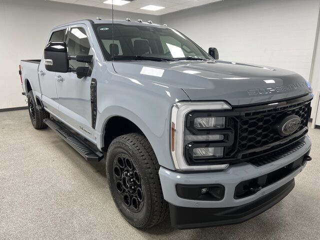 2025 Ford F-350SD Lariat