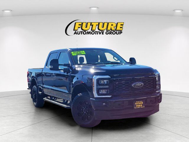 2025 Ford F-350SD Lariat