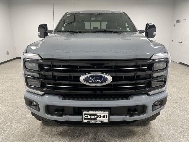2025 Ford F-350SD Platinum