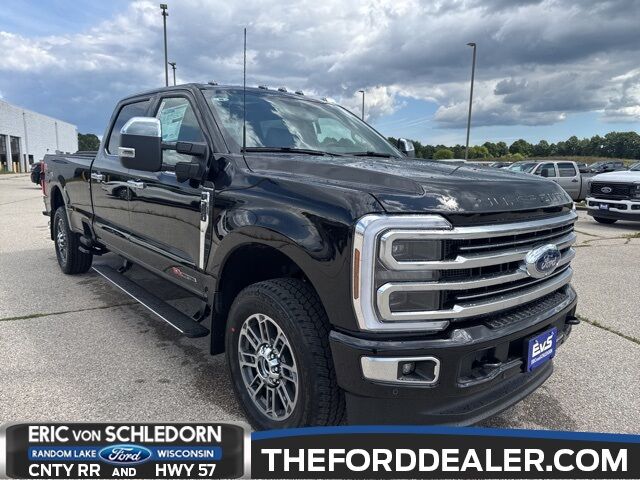 2025 Ford F-350SD Platinum Milwaukee WI