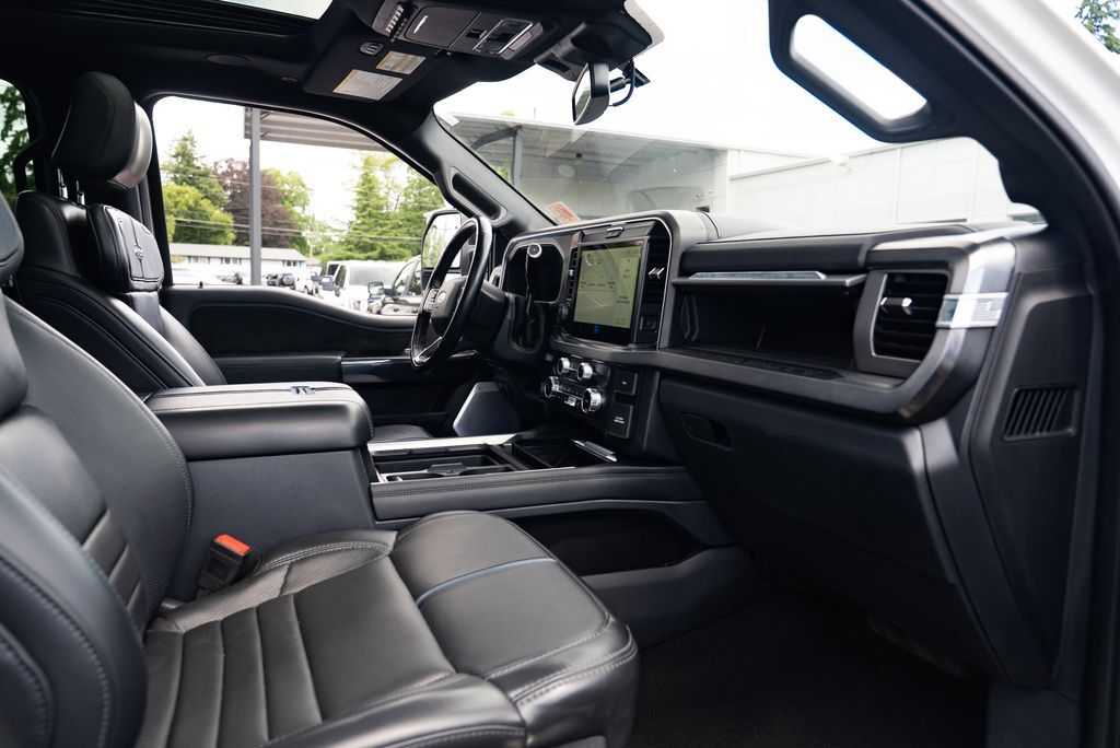 2025 Ford F-350SD Platinum Milwaukie OR