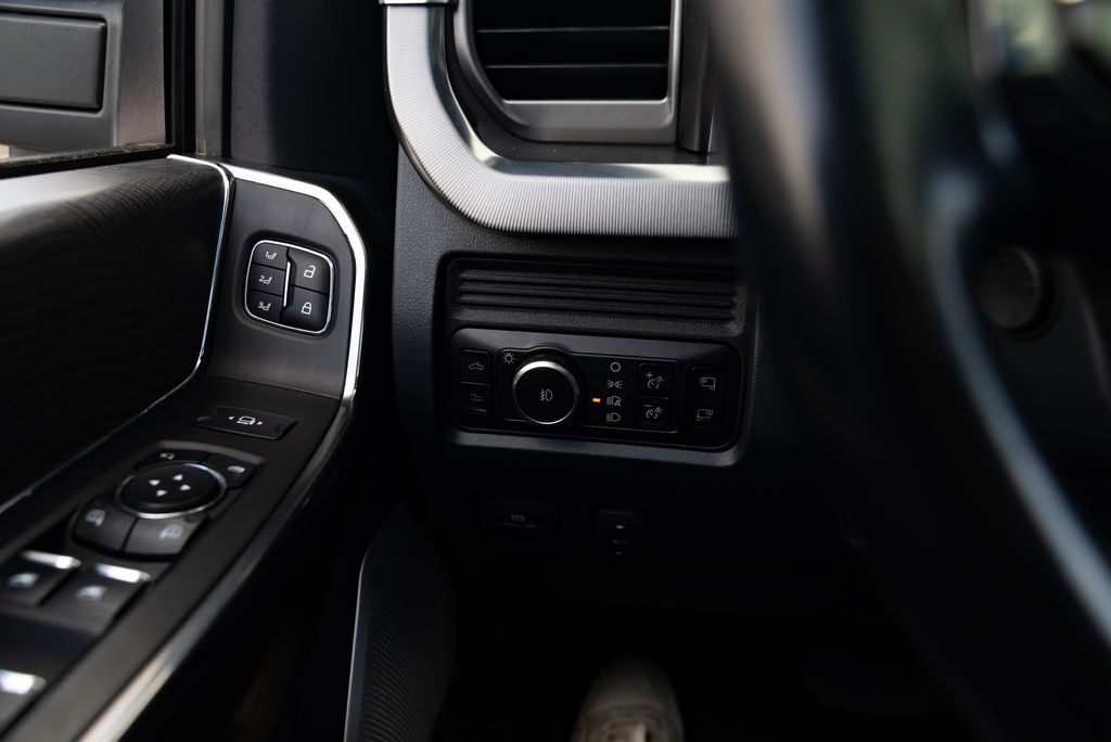 2025 Ford F-350SD Platinum Milwaukie OR
