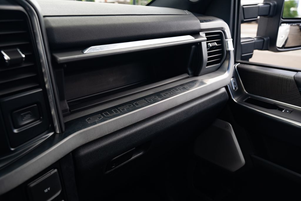 2025 Ford F-350SD Platinum Milwaukie OR