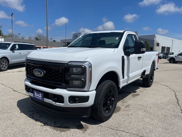 2025 Ford F-350SD XL Random Lake WI