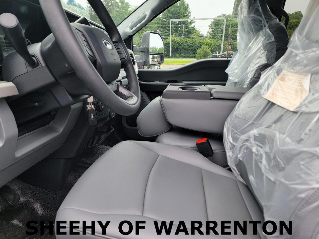 2025 Ford F-350SD XL SERVICE BODY Warrenton VA