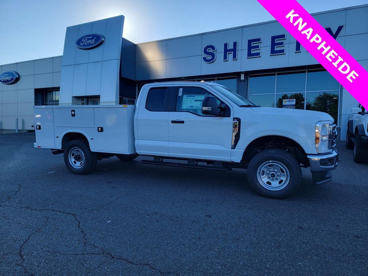 2025 Ford F-350SD XL SERVICE BODY