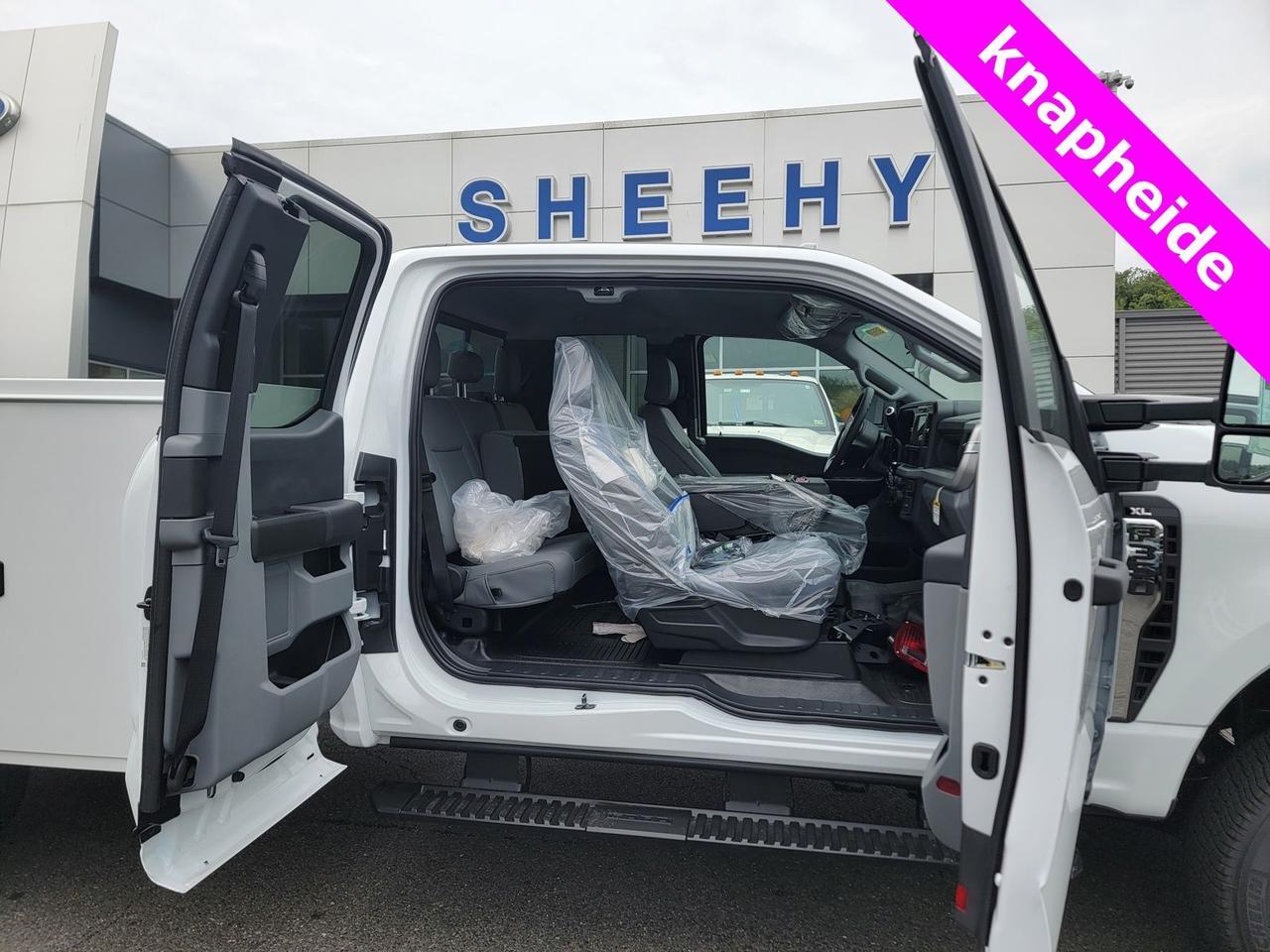 2025 Ford F-350SD XL SERVICE BODY Warrenton VA