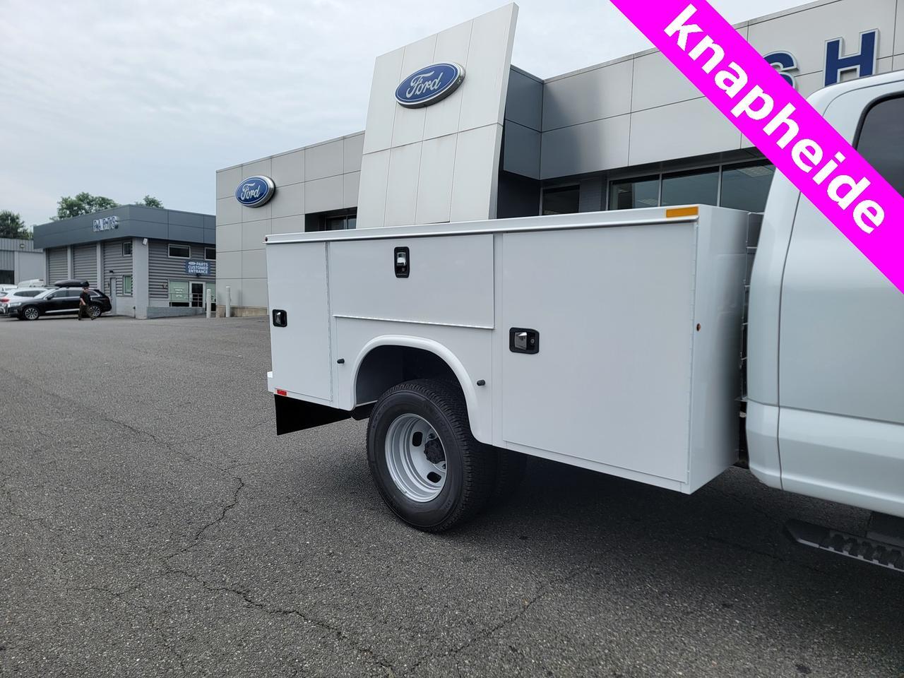 2025 Ford F-350SD XL SERVICE BODY Warrenton VA