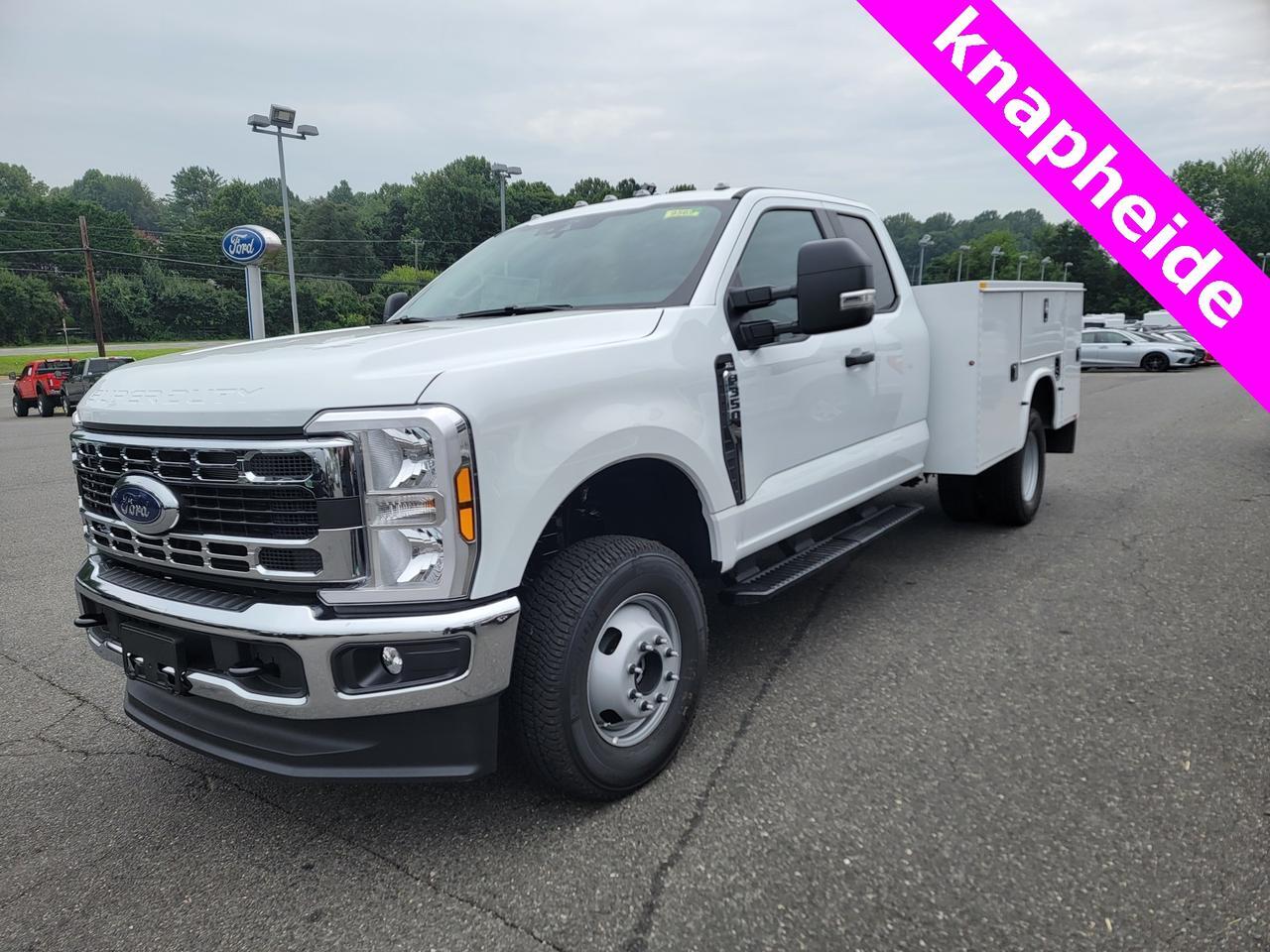 2025 Ford F-350SD XL SERVICE BODY Warrenton VA
