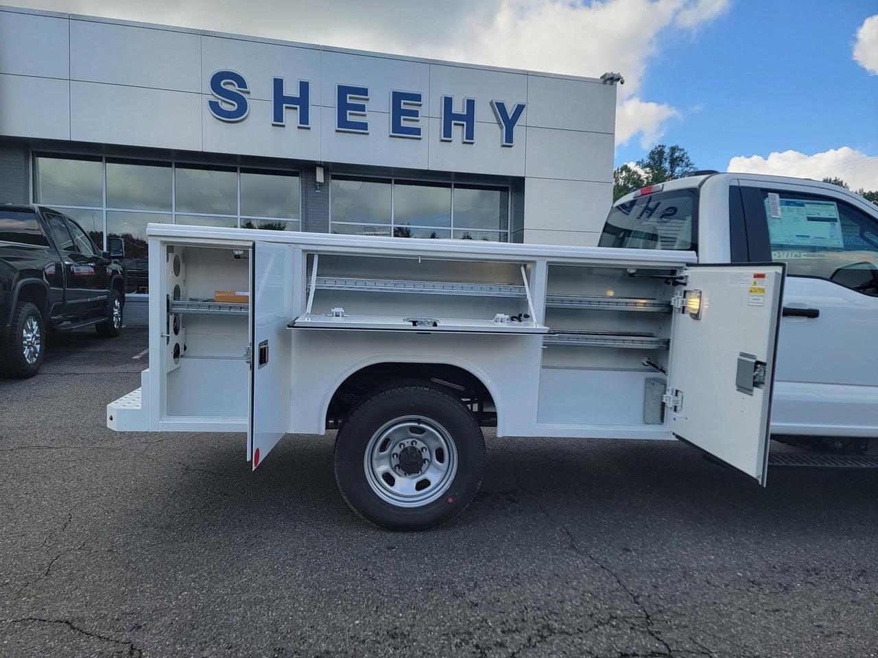 2025 Ford F-350SD XL SERVICE BODY Warrenton VA