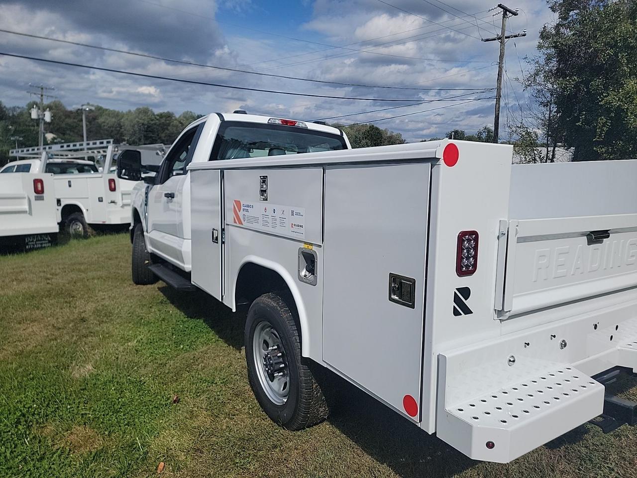 2025 Ford F-350SD XL SERVICE BODY Warrenton VA