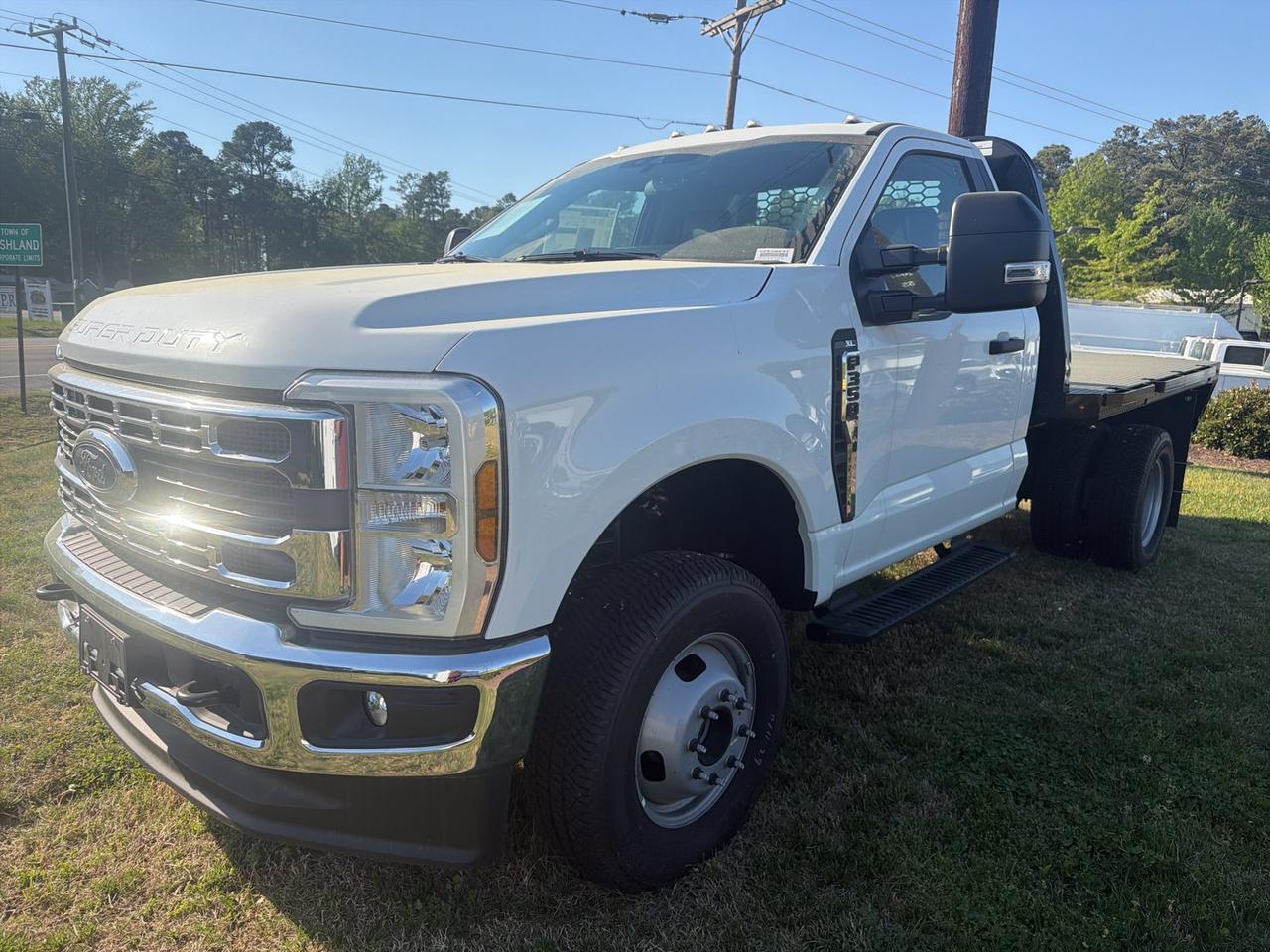 2025 Ford F-350SD XL