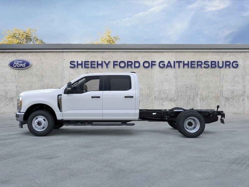 2025 Ford F-350SD XL Gaithersburg MD