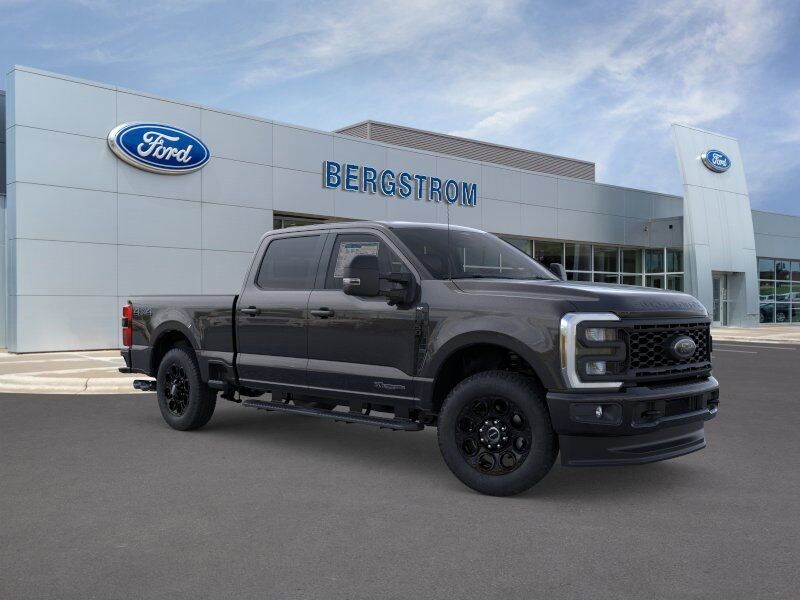 2025 Ford F-350SD XLT Green Bay WI