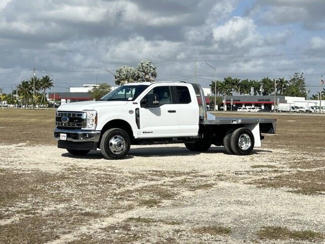 2025 Ford F-350XL 4x4 Extended Cab