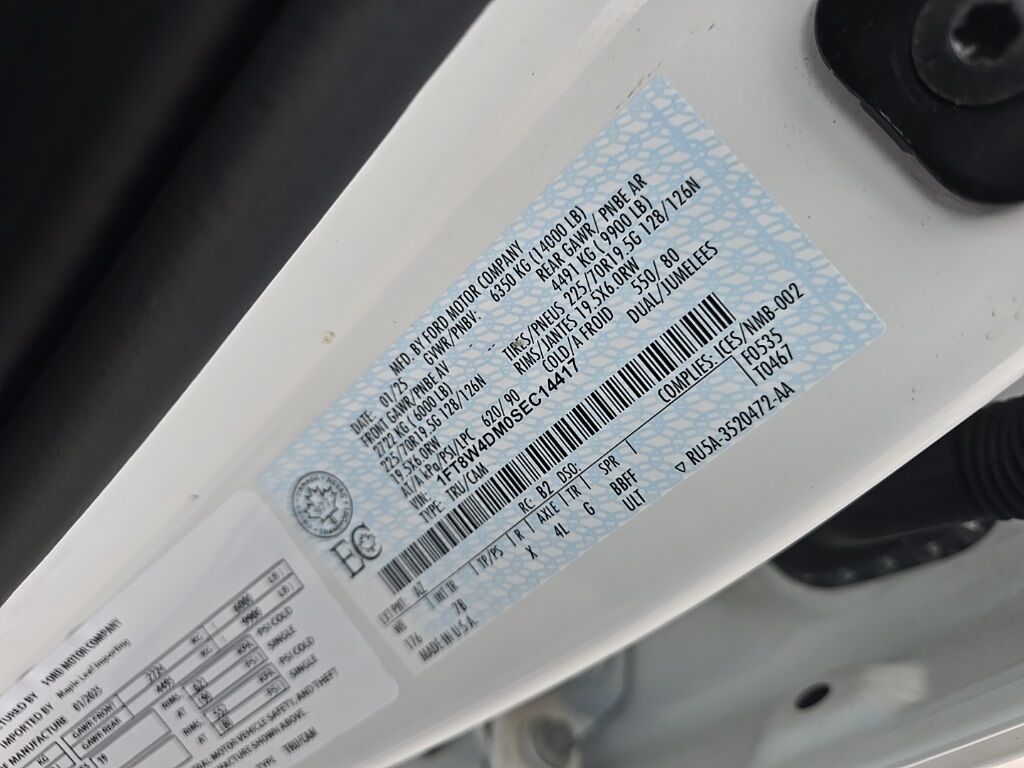 2025 Ford F-450 Super Duty 4x4 Crew Cab Platinum DRW Fond du Lac WI