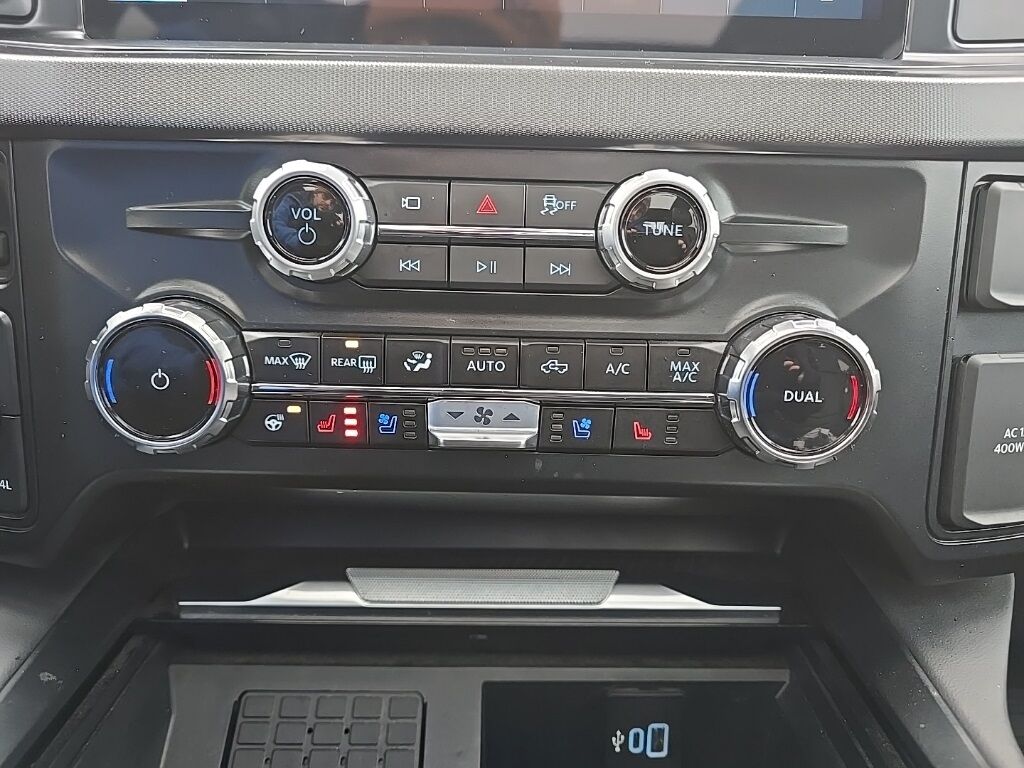 2025 Ford F-450 Super Duty 4x4 Crew Cab Platinum DRW Fond du Lac WI