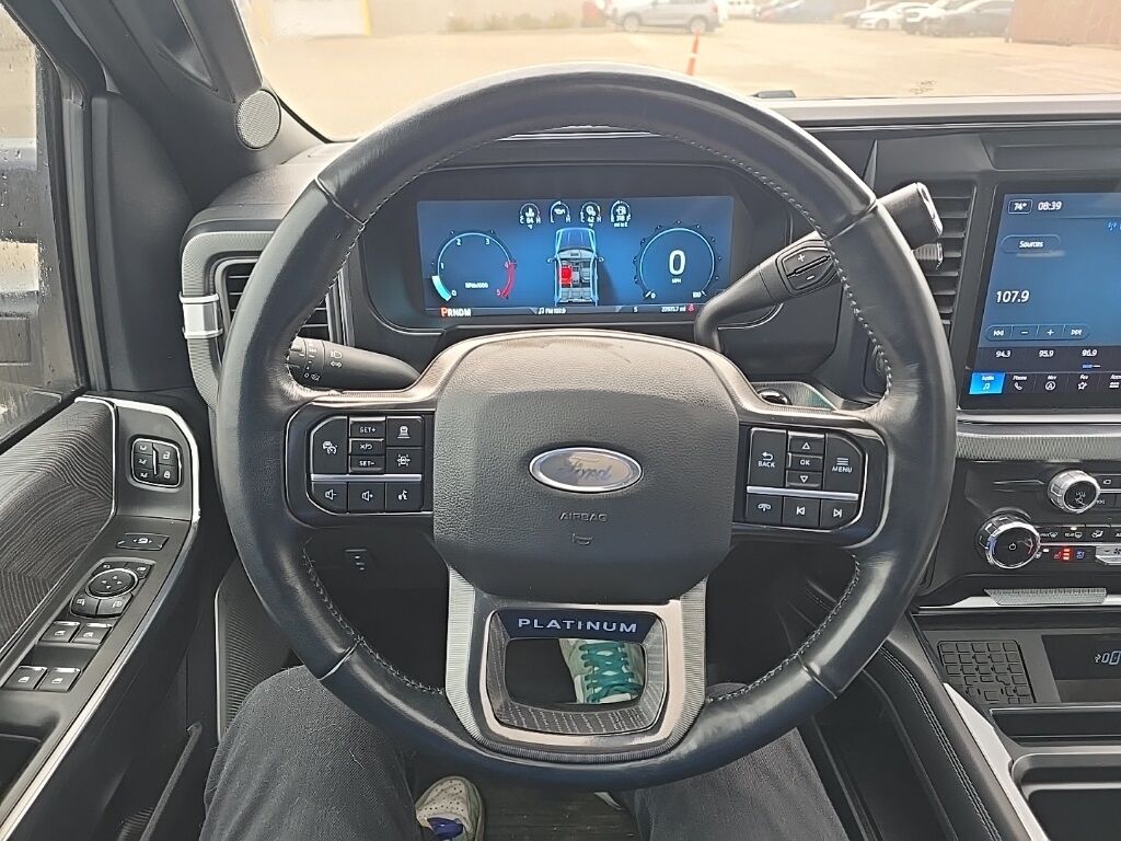 2025 Ford F-450 Super Duty 4x4 Crew Cab Platinum DRW Fond du Lac WI