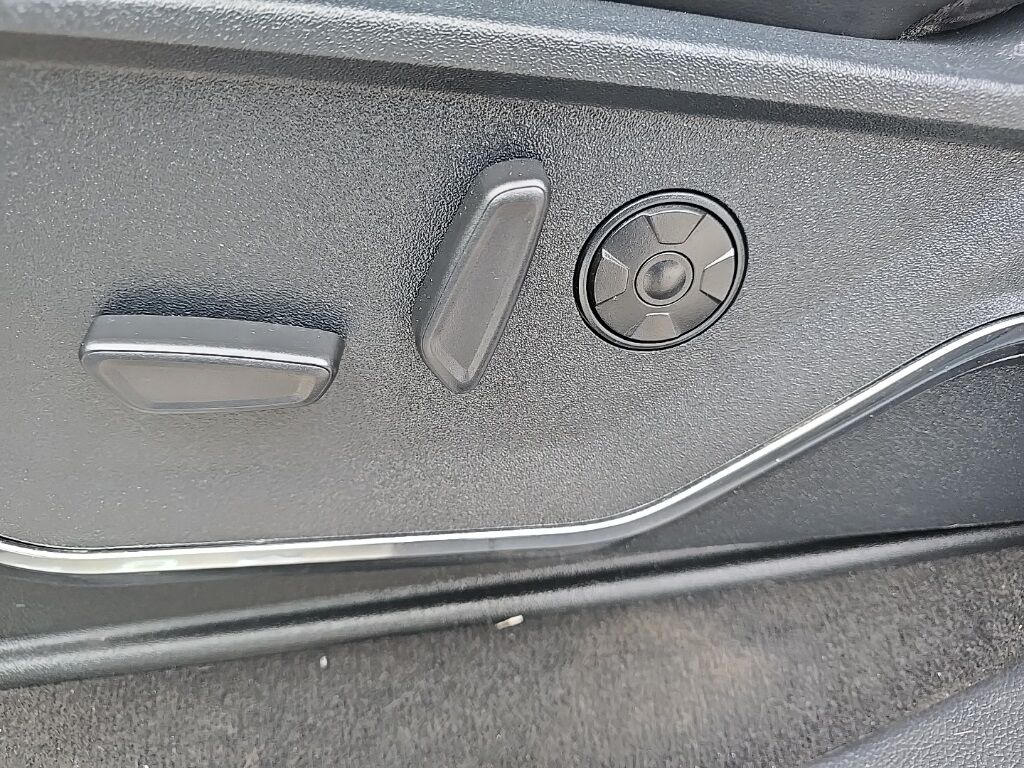 2025 Ford F-450 Super Duty 4x4 Crew Cab Platinum DRW Fond du Lac WI