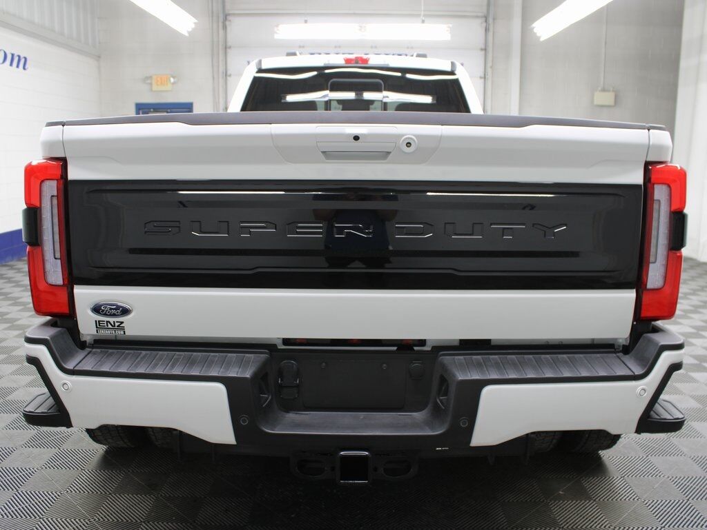 2025 Ford F-450 Super Duty 4x4 Crew Cab Platinum DRW Fond du Lac WI