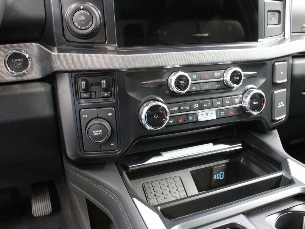 2025 Ford F-450 Super Duty 4x4 Crew Cab Platinum DRW Fond du Lac WI