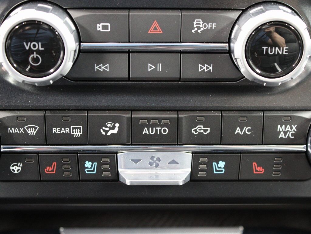 2025 Ford F-450 Super Duty 4x4 Crew Cab Platinum DRW Fond du Lac WI