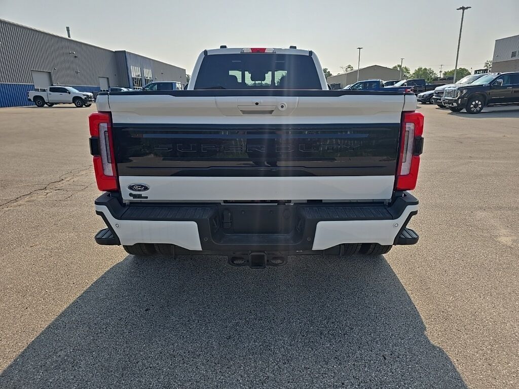 2025 Ford F-450 Super Duty 4x4 Crew Cab Platinum DRW Fond du Lac WI