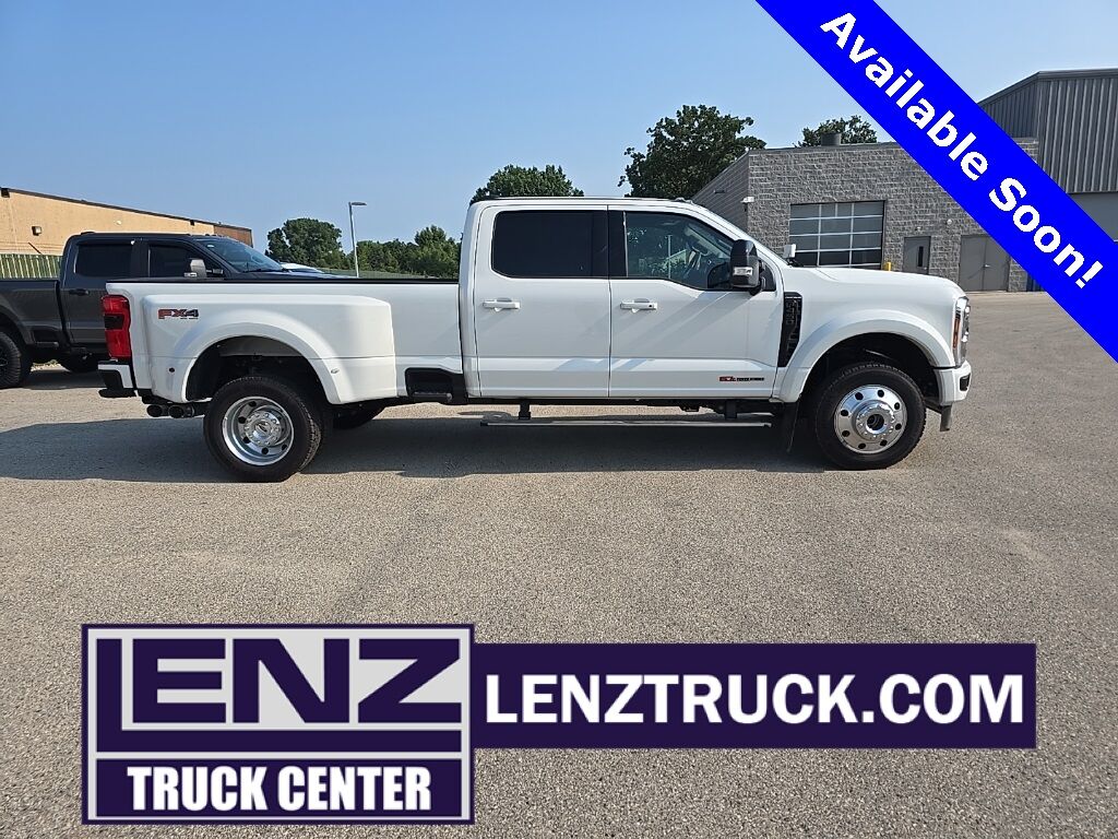 2025 Ford F-450 Super Duty 4x4 Crew Cab Platinum DRW Fond du Lac WI