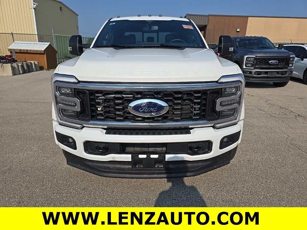 2025 Ford F-450 Super Duty 4x4 Crew Cab Platinum DRW Fond du Lac WI