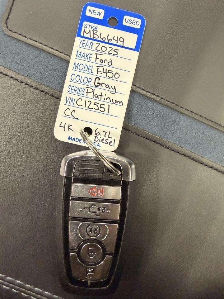 2025 Ford F-450 Super Duty 4x4 Crew Cab Platinum DRW Minocqua WI