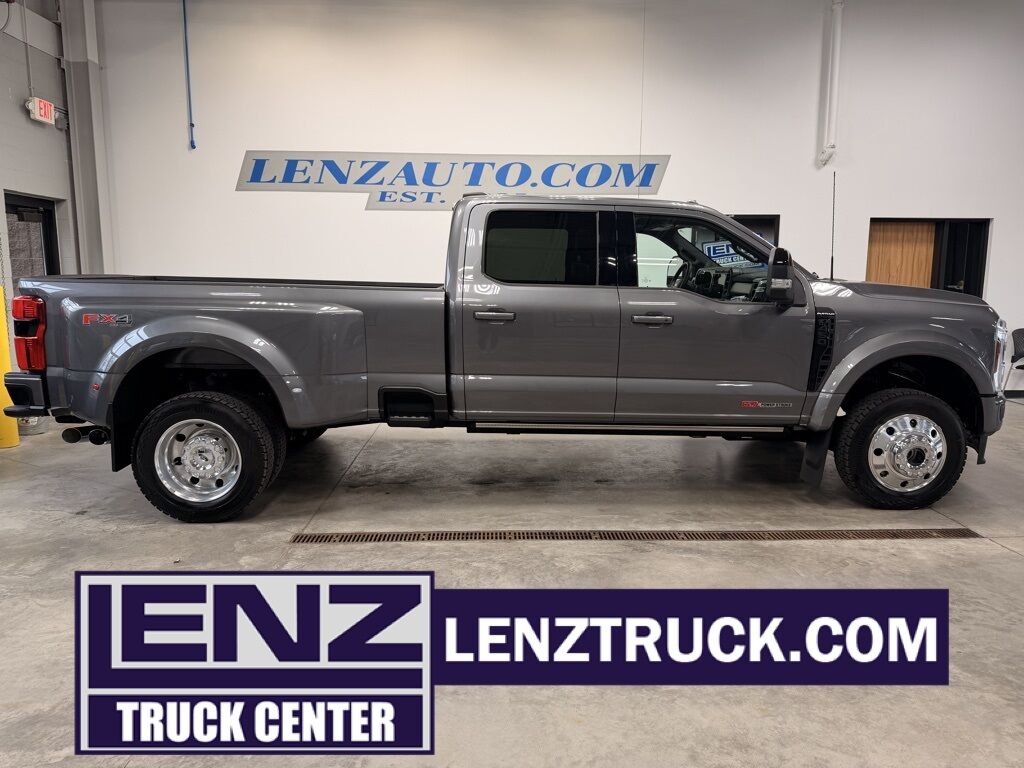 2025 Ford F-450 Super Duty 4x4 Crew Cab Platinum DRW