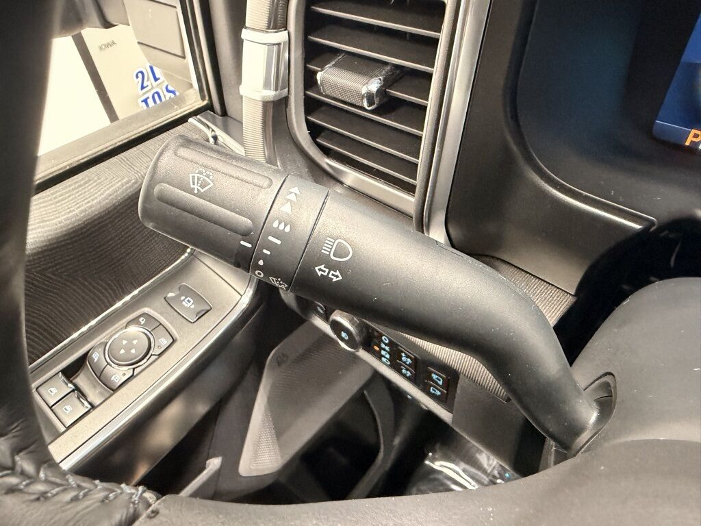 2025 Ford F-450 Super Duty 4x4 Crew Cab Platinum DRW Minocqua WI