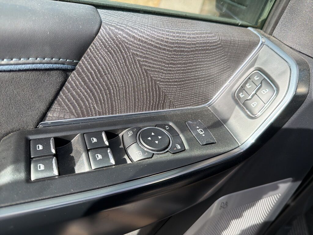 2025 Ford F-450 Super Duty 4x4 Crew Cab Platinum DRW Minocqua WI