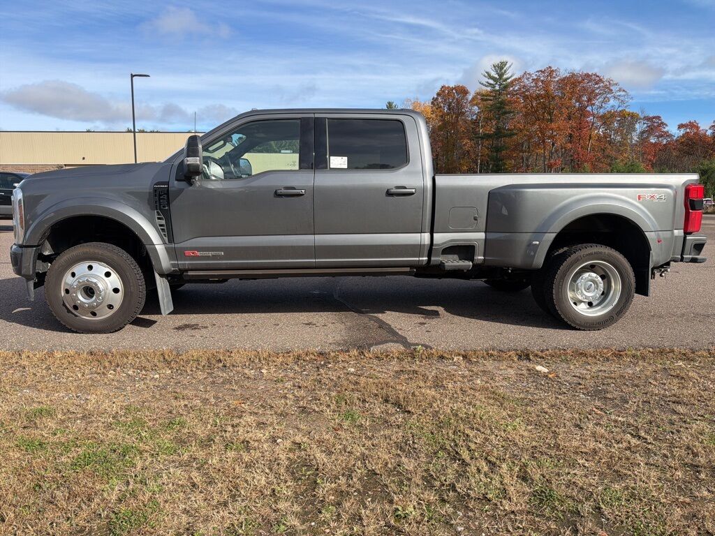 2025 Ford F-450 Super Duty 4x4 Crew Cab Platinum DRW Minocqua WI
