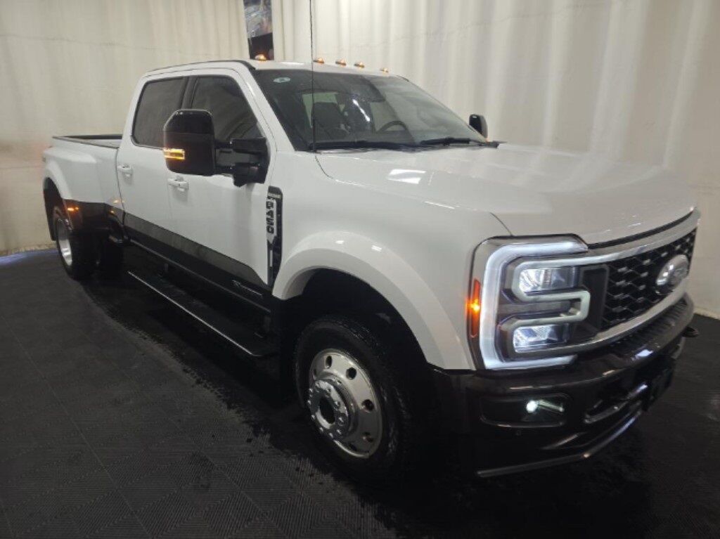 2025 Ford F-450 Super Duty DRW