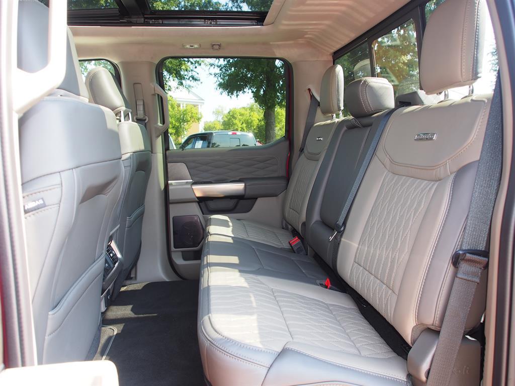 2025 Ford F-450 Super Duty Platinum