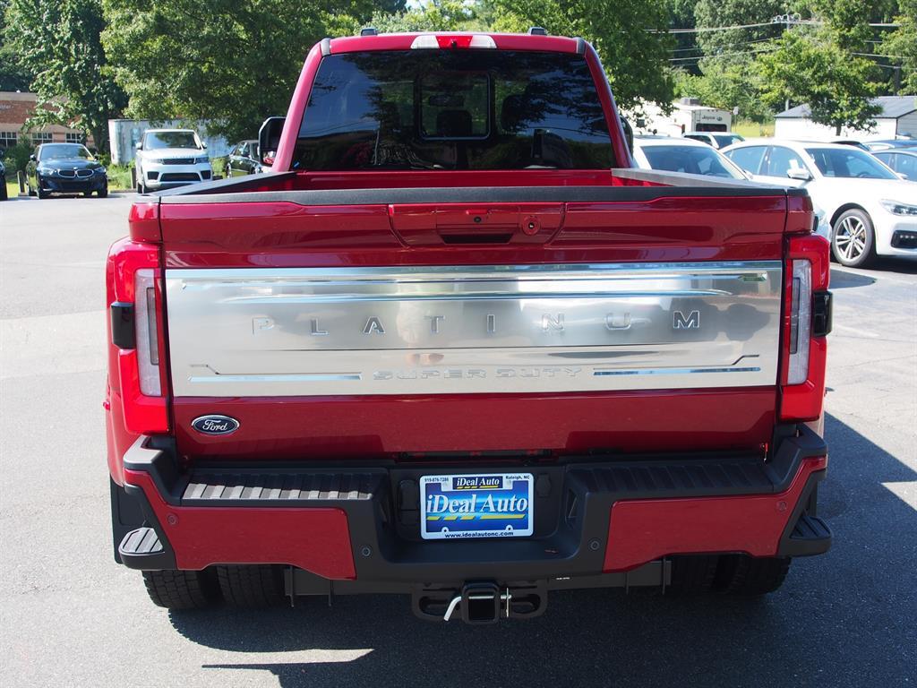 2025 Ford F-450 Super Duty Platinum