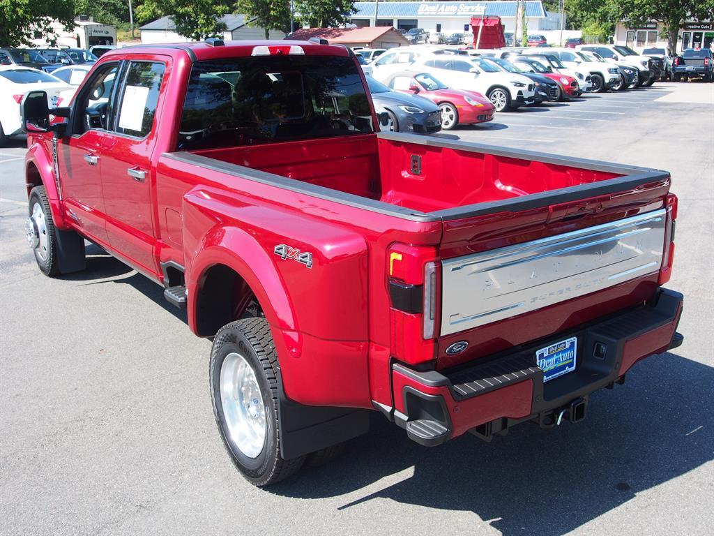 2025 Ford F-450 Super Duty Platinum