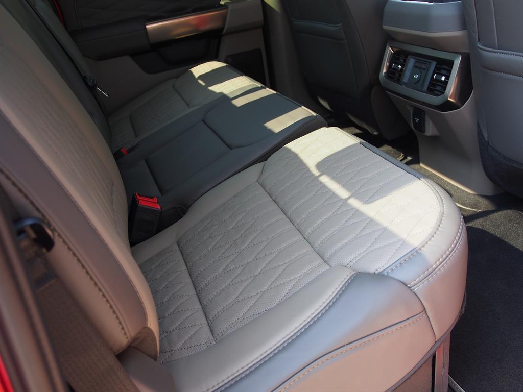 2025 Ford F-450 Super Duty Platinum