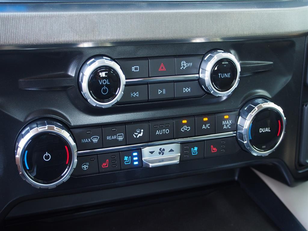 2025 Ford F-450 Super Duty Platinum