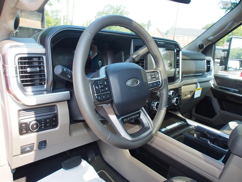2025 Ford F-450 Super Duty Platinum Raleigh NC