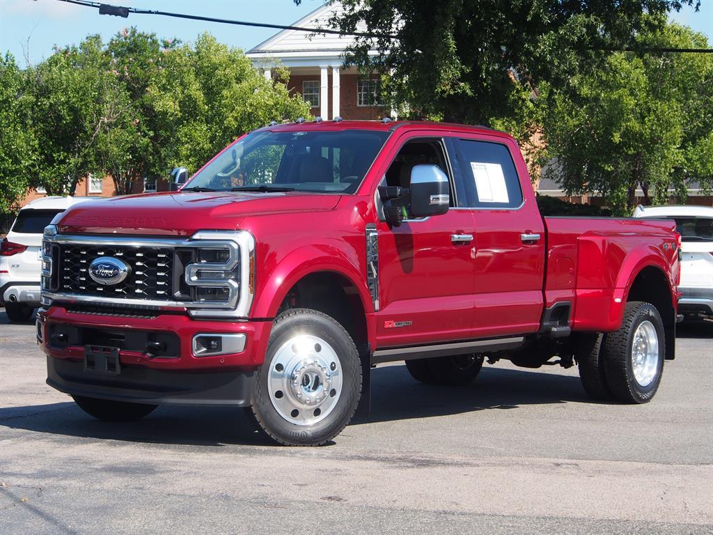 2025 Ford F-450 Super Duty Platinum