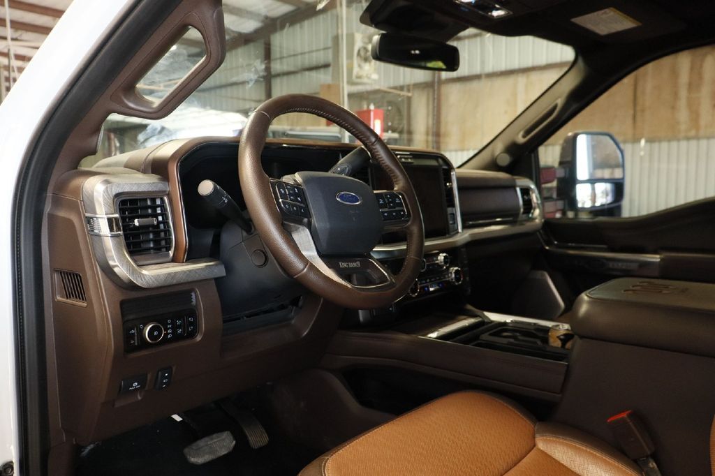 2025 Ford F-450SD King Ranch Hondo TX