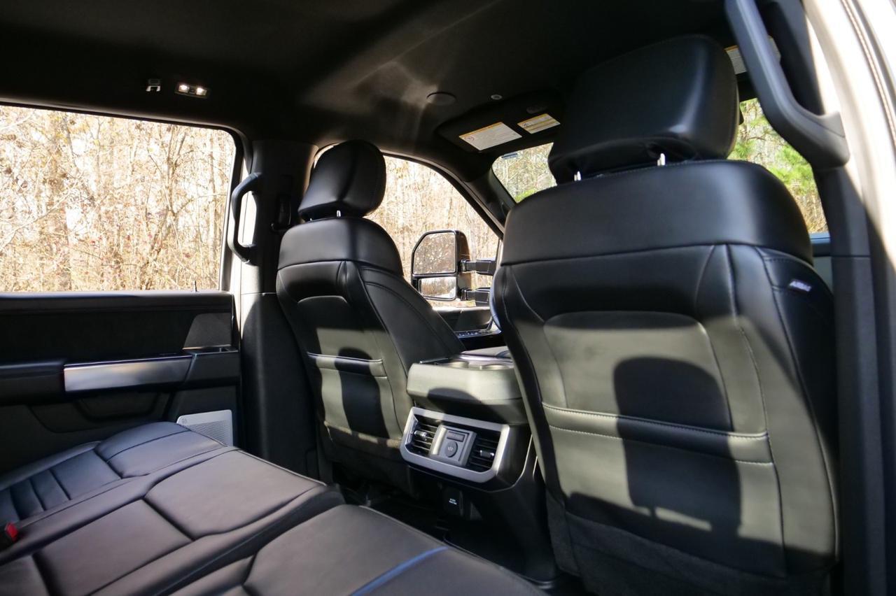 2025 Ford F-450SD Platinum 4X4 / DRW / Massaging Seats / Diesel! Lincolnton NC