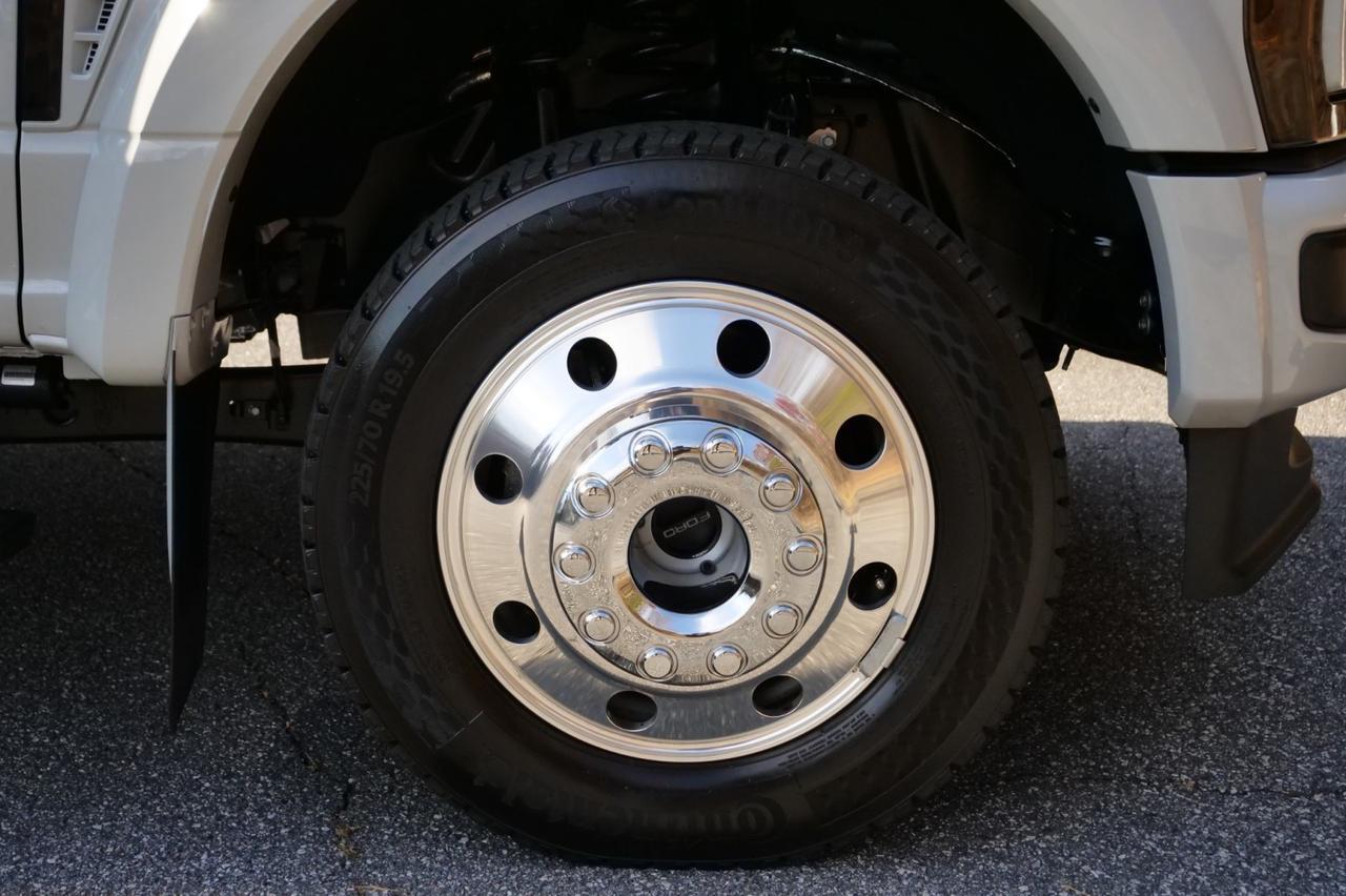 2025 Ford F-450SD Platinum 4X4 / DRW / Massaging Seats / Diesel! Lincolnton NC