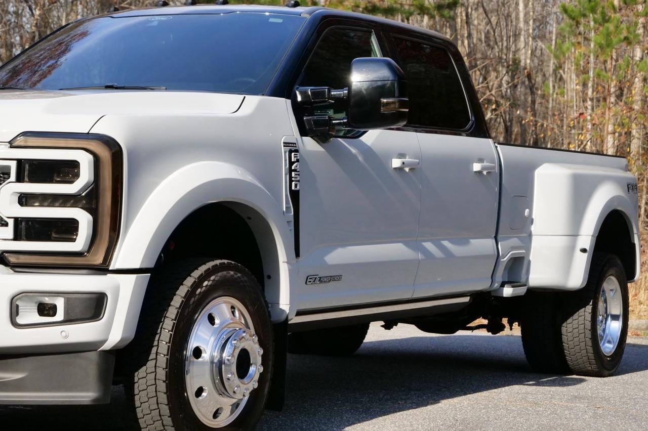 2025 Ford F-450SD Platinum 4X4 / DRW / Massaging Seats / Diesel! Lincolnton NC