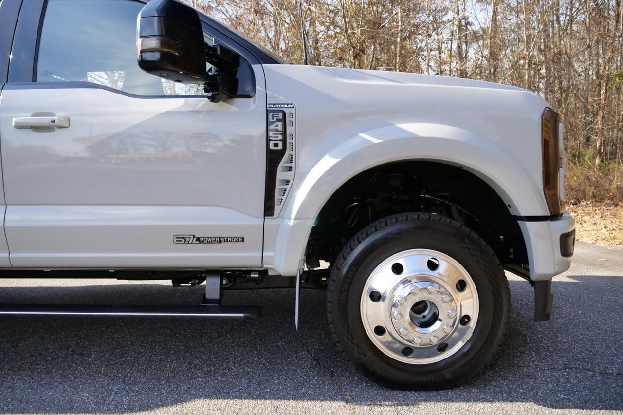 2025 Ford F-450SD Platinum 4X4 / DRW / Massaging Seats / Diesel! Lincolnton NC